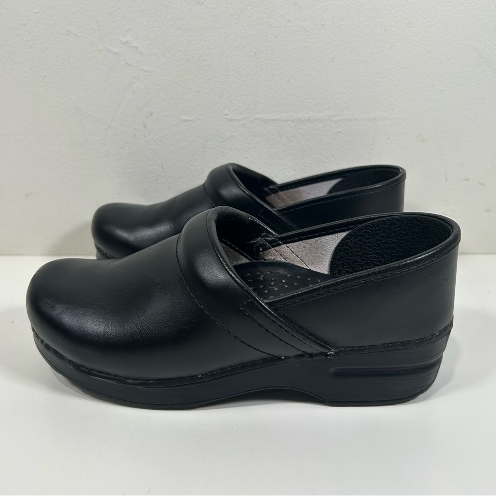 Dansko Women's Size 9 Black Leather Round Toe Slip On Clog Shoes Comfort Walking
